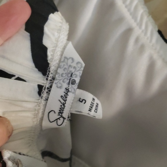 Dress - Picture 3 of 3